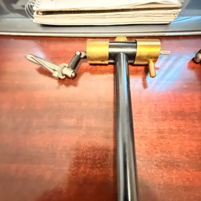 Norvise fly tying system