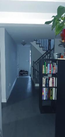 Spacious Furnished Bedroom with Private Bathroom in Orléans - Photo 8