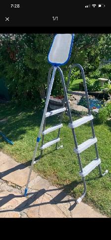 Pool accessories