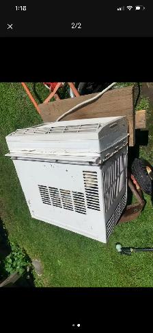 Air conditioner - Photo 2