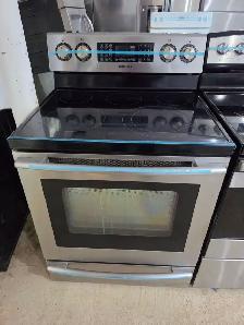 Samsung 30' Stainless Steel Electric Ceramic Top Stove Oven