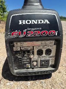 Honda 2200 watt generator - Photo 2