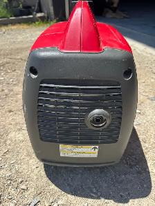 Honda 2200 watt generator - Photo 4