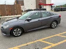 2017 Honda Civic 4Dr Sedan LX – CarPlay, Excellent Condition - Photo 3