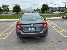 2017 Honda Civic 4Dr Sedan LX – CarPlay, Excellent Condition - Photo 4