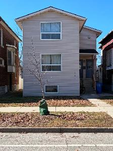 Large 3-bedroom apartment - non-smoking