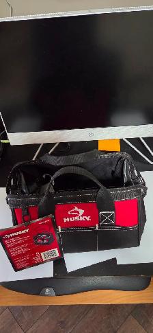 MAKITA DRILL COMBO - AS NEW - Photo 8