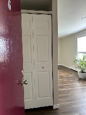 LOVELY 3 BEDROOM UPPER UNIT - Photo 2