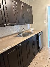 LOVELY 3 BEDROOM UPPER UNIT - Photo 8