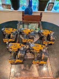 DEWALT 20V MAX XR Cordless Roofing Nailers — Tested and Working - Photo 4