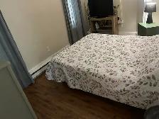 Beautiful QUEEN Mattress & Bed Frame Free Delivery