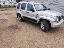 Mint condition suv - Photo 2