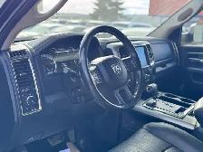 2013 RAM 1500 SPORT CREW CAB – 5.7L HEMI V8 – 4X4 - Photo 11