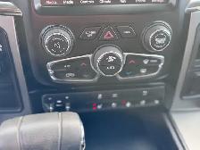 2013 RAM 1500 SPORT CREW CAB – 5.7L HEMI V8 – 4X4 - Photo 15