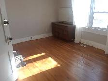 unit for rent-close to university and riverside - Photo 3
