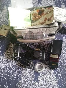 Canon T70 film camera and accessories - Photo 2