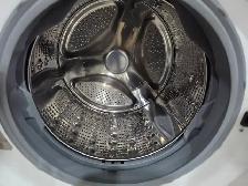 2025 MODEL! LG 27' White Front-Load Stackable Washer / Washing - Photo 3