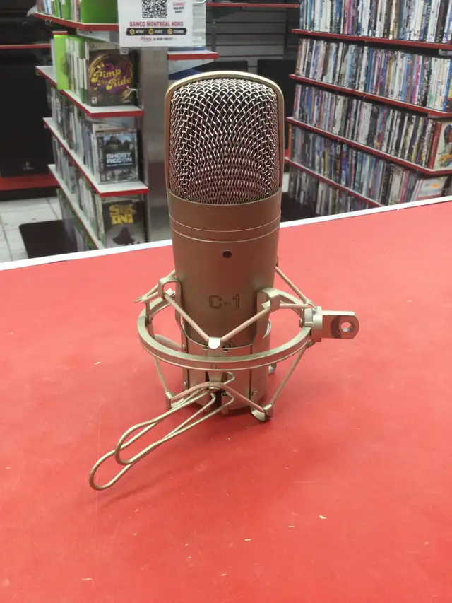 Micro Behringer