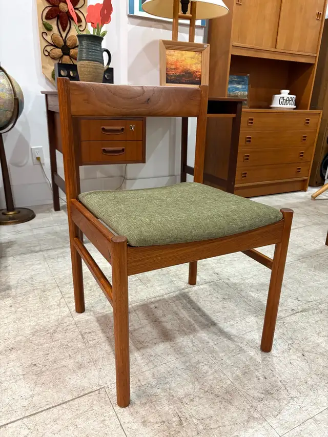 Vintage Teak Dining Chairs - Set of 4 - Free Delivery!