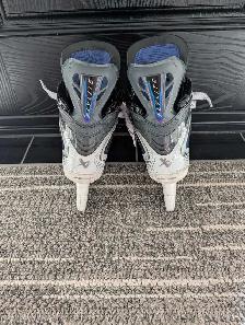 Bauer Vapour Hyperlite 2 Skates - Size 8 Fit 1 - Photo 2