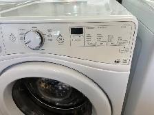 White Whirlpool Washer and Dryer Set - Photo 2