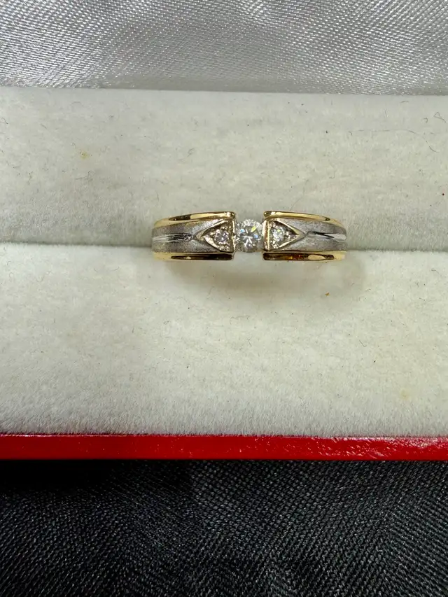 Women's 14k White Gold & Gold Ring w Cubic Ziconia~Size 6.5