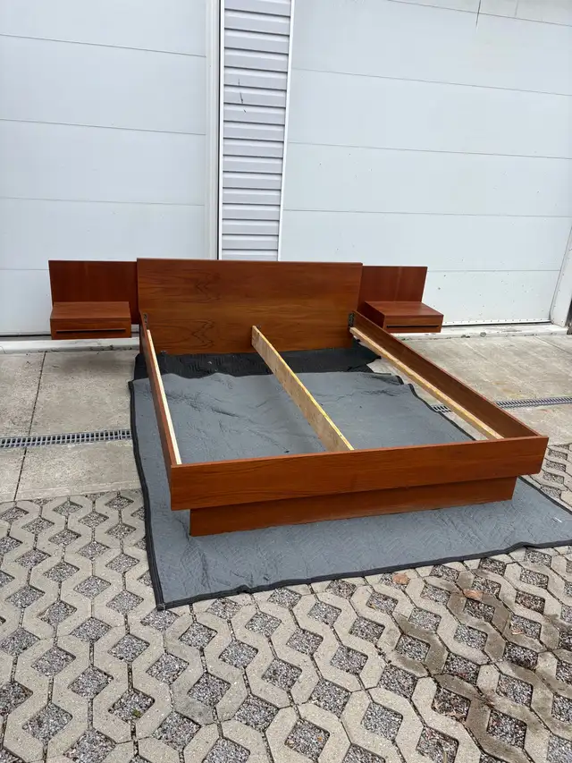 Vintage Teak Queensize Bed - Free Delivery!