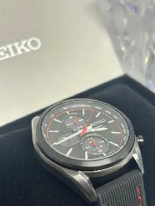 Seiko Criteria Solar  Chrono SSC777P1 watch - Photo 5