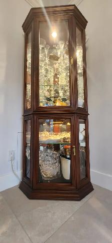 Dining Room corner cabinet solid wood stand up chest - Photo 5
