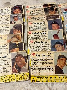 1952 - 1970 Topps Baseball Card lot LOW CONDITION Hodges Carew - Photo 8
