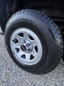 2018 GMC Sierra 1500 REGULAR CAB 8 FT BOX — 4x4 — CERTIFIED — - Photo 17