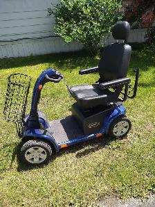 Pride Pursuit 4 Wheel Scooter - Photo 4