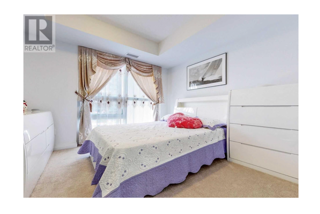 Fully Furnished Luxury Master bedroom, attached bathroom