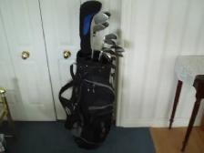 MEN'S R.H.  GOLF CLUBS  ( WITH NIKE  DRIVER )