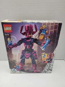 Lego 76316 Fantastic Four vs Galactus Construction Figure NEW - Photo 2
