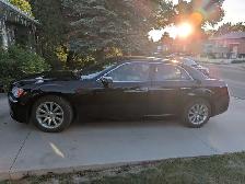 2013 Chrysler 300C, 5.7L Hemi, new summer and winter tires