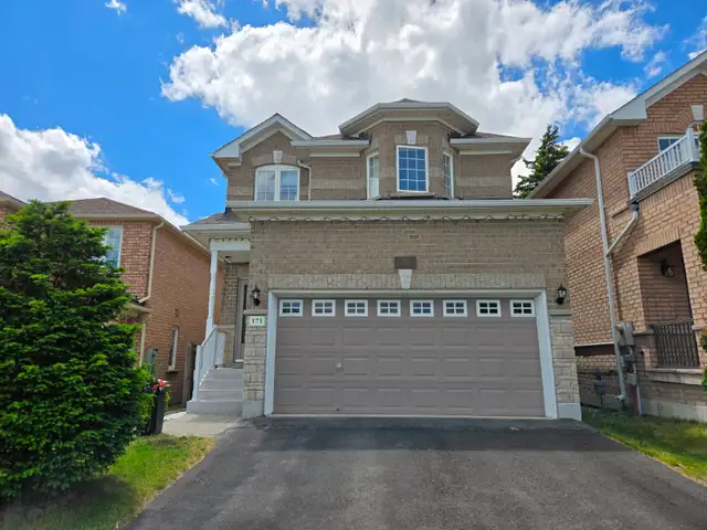Detached Home For Sale by Owner