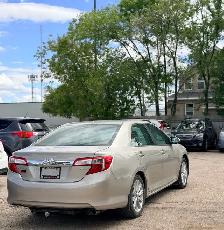 2014 Toyota Camry XLE (130k) - Photo 6