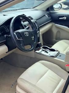 2014 Toyota Camry XLE (130k) - Photo 10