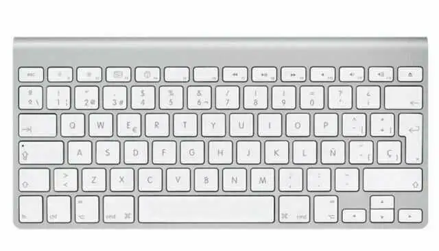 Apple wireless (bluetooth) keyboard - will trade for 2 corded