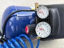 Hausfeld compressor - Photo 2