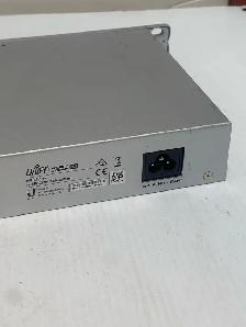 Ubiquiti UniFi Security Gateway Pro 4 - Photo 4