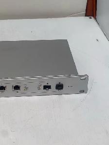 Ubiquiti UniFi Security Gateway Pro 4 - Photo 8