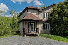 Maison 3 chambres tout rénovée 2026 (1er Juillet) Sainte-Adèle