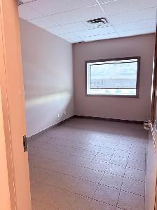Truck & Trailer Parking   Office Space Available for Rent/Lea - Photo 5