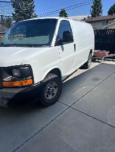 2014 GMC SAVANA - Photo 2