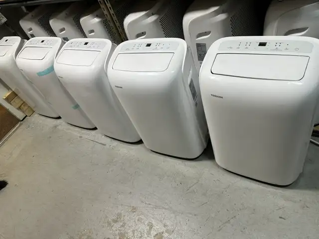 Toshiba Portable Air Conditioner with complete window kit