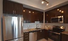 Large, Furnished Room in a Modern Condo,  Yonge St and Steels Av - Photo 4