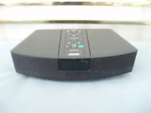 BOSE WAVE RADIO  - EXCELLENT CONDITION