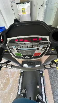 Tempo 621T treadmill - Photo 2